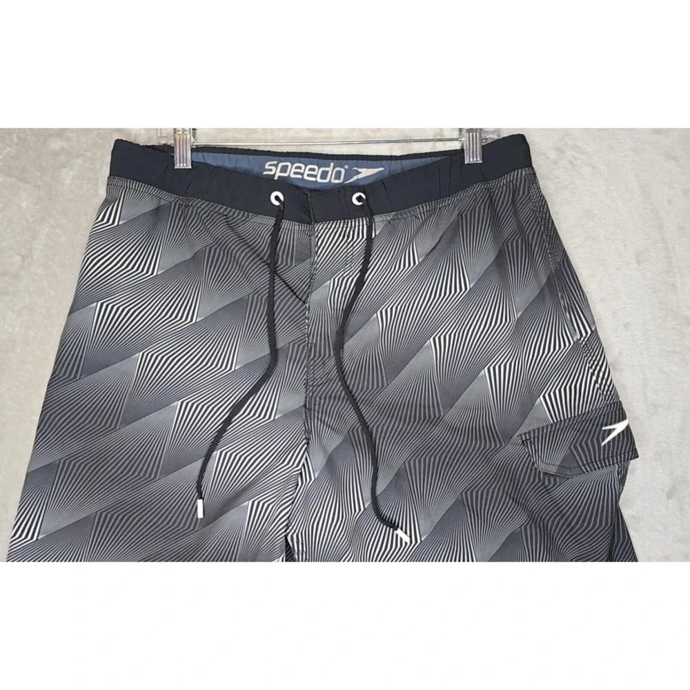 Speedo Swim‎ Shorts Men's 36 Gray Trunks Beachwear Above The Knee Lightly Worn